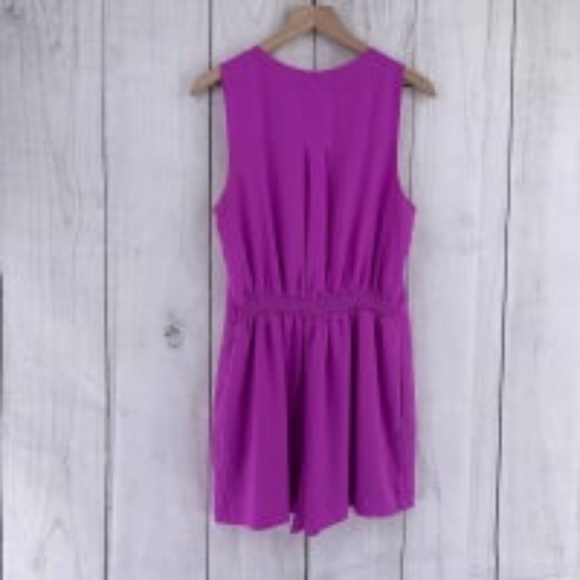 Express sleeveless Ruffled Front Romper with Zipper - Picture 2 of 3
